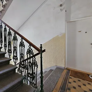  Apartment Design In The Heart Of
